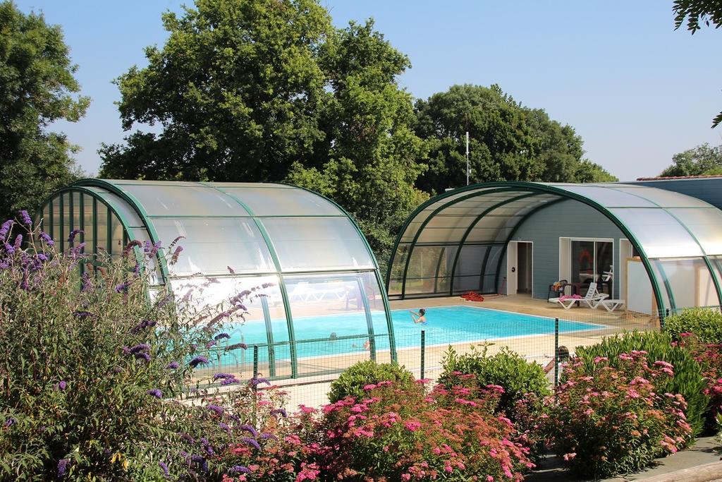 Camping Des Rulieres Hotel Saint-Valérien Exterior photo